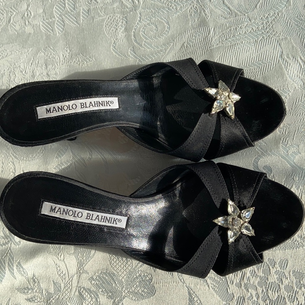 Manolo Blahnik black satin shoes size 35 1/2